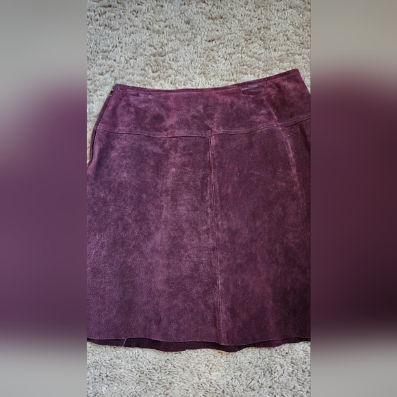 Vintage WILSON’S LEATHER Genuine Suede Mini Skirt – NWT Plum (Size 2) - Picture 7 of 11